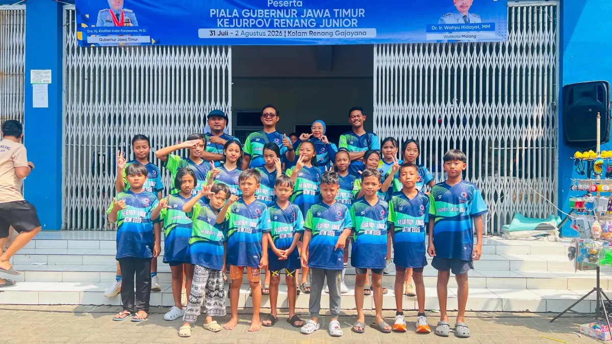 GAGAL RAIH MEDALI: Kontingen Akuatik Lamongan gagal berprestasi di ajang Kejuaraan Provinsi Renang Junior Jatim.&nbsp;(Istimewa/Radar Lamongan) 