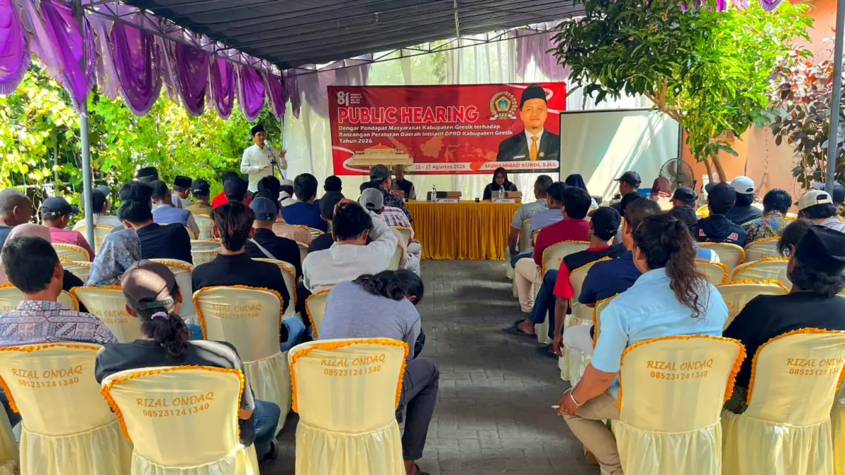 Dengar pendapat masyarakat Kabupaten Gresik terhadap Raperda Inisiatif DPRD Kabupaten Gresik tahun 2026. (Istimewa/Radar Lamongan) 