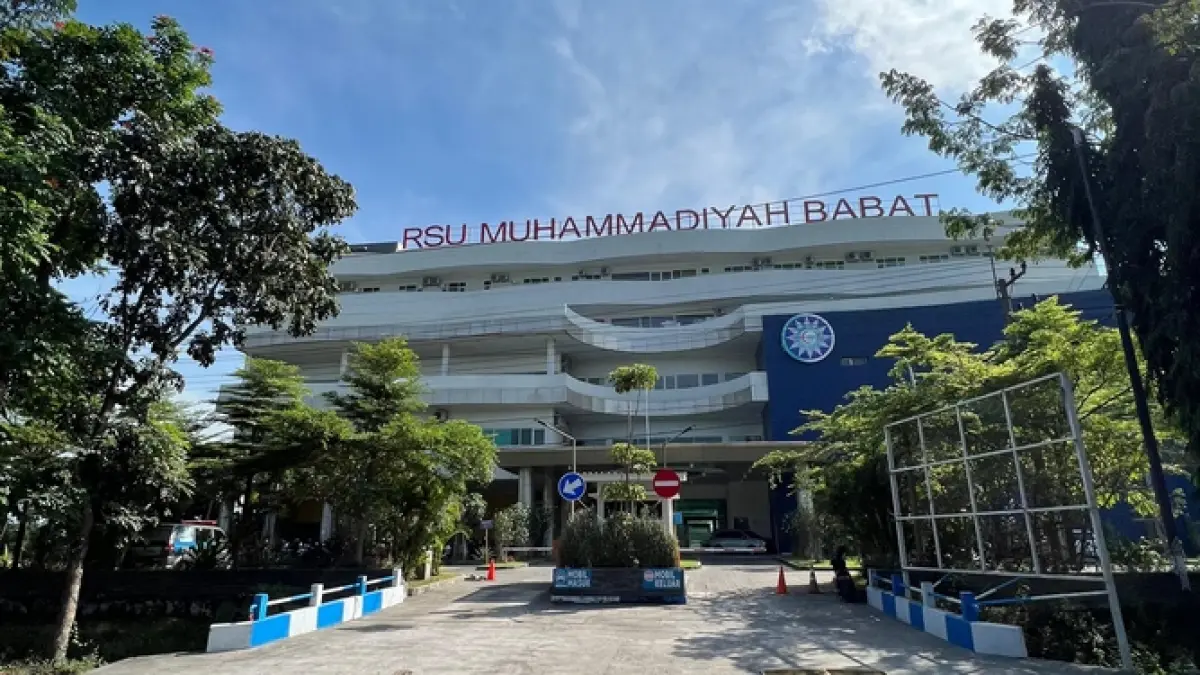 TUMBUH DAN BERKEMBANG IKUTI ZAMAN: Gedung RSU Muhammadiyah Babat yang berdiri megah. Selain peralatan modern, RSU Muhammadiyah Babat menerapkan nilai-nilai islami dalam pelayanannya.