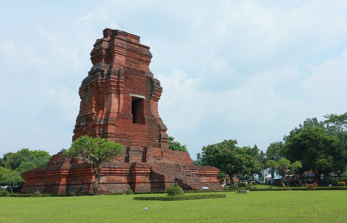 BANGUNAN SUCI: Candi Brahu di Desa Bejijong, Kecamatan Trowulan, Kabupaten Mojokerto.