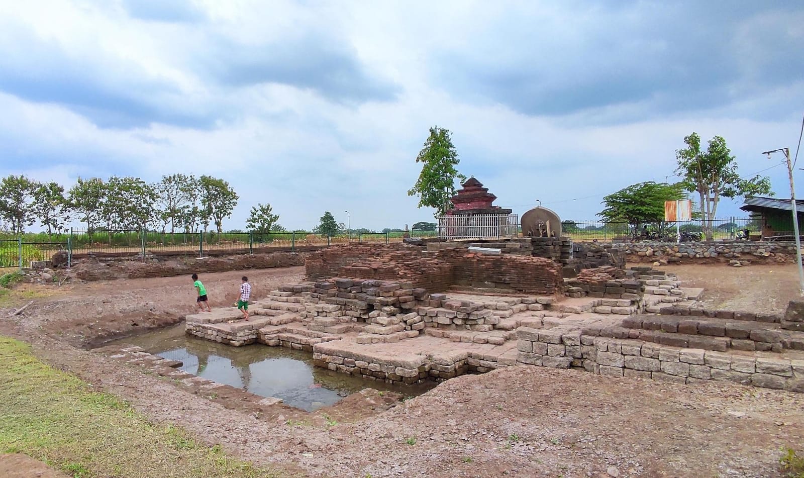 PRIORITAS: Zona inti Situs Bhre Kahuripan, di Desa Klinterejo, Kecamatan Sooko, Kabupaten Mojokerto. (foto Marda Vadetya)