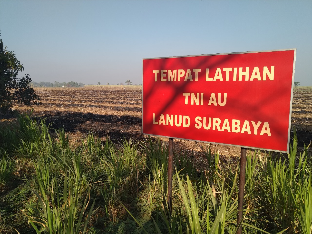 DIMANFAATKAN: TNI AU Surabaya menjadikan lahan eks lapangan udara Karangdiyeng, Kecamatan Kutorejo, Kabupaten Mojokerto sebagai tempat latihan.
