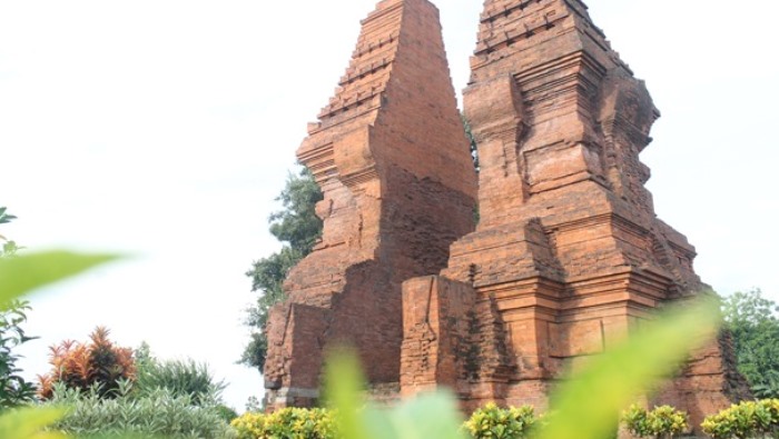 MEGAH: Candi Wringin Lawang di Desa Jatipasar, Kecamatan Trowulan, Kabupaten Mojokerto, tersusun dari bata kuno yang kokoh.