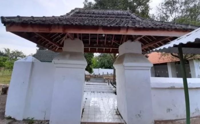 LELUHUR: Makam Pie Kuan Chen di kompleks Makam Pekuncen, Kelurahan Surodinawan, Kecamatan Prajurit Kulon, Kota Mojokerto.