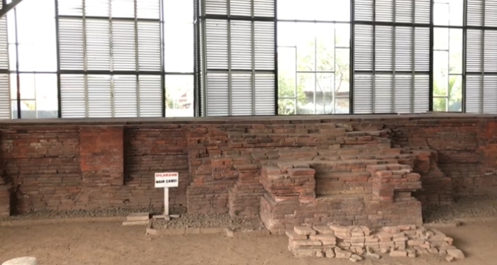 BERSEJARAH: Situs Candi Kedaton kondisinya terjaga sejak setalah dipugar puluhan tahun silam. (foto: Bryan Noer for Radar Majapahit)