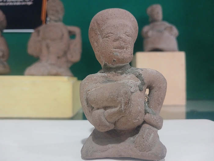 BERSEJARAH: Patung terakota koleksi museum PIM BPK Wilayah XI, Trowulan, Mojokerto, salah satu peninggalan zaman Majapahit. (Adi/JPRM)