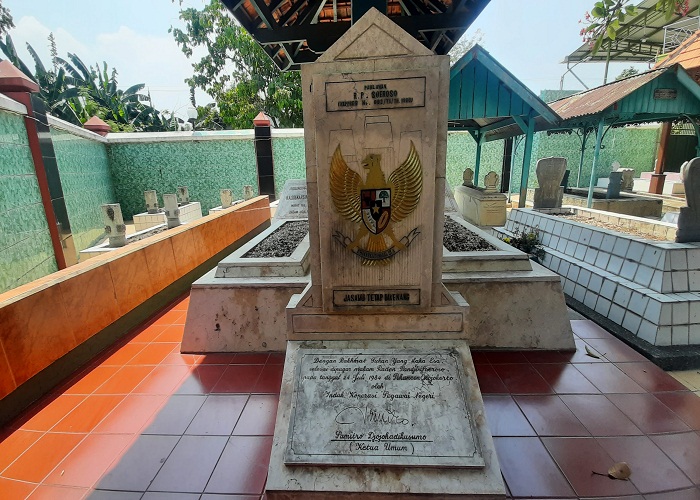 CAGAR BUDAYA: Kompleks Makam Pekuncen di Kelurahan Surodinawan, Kecamatan Prajurit Kulon menjadi tempat bersemayam RP Soeroso. (foto: Rizal Amrulloh/JPRM)