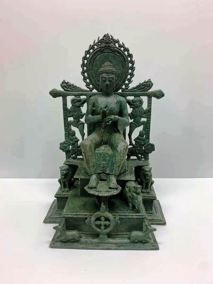 JEJAK SEJARAH: Panel relief dari zaman Kerajaan Majapahit yang masih tampak awet hingga kini. (foto: KJRI New York)
