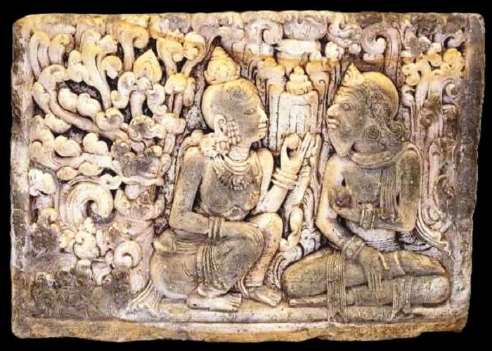 JEJAK SEJARAH: Panel relief dari zaman Kerajaan Majapahit yang masih tampak awet hingga kini. (foto: KJRI New York)