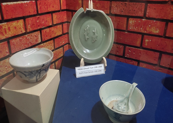 BERSEJARAH: Sejumlah artefak keramik dari era Majapahit koleksi Museum PIM di Trowulan. (foto: Yulianto Adi Nugroho / JPRM)