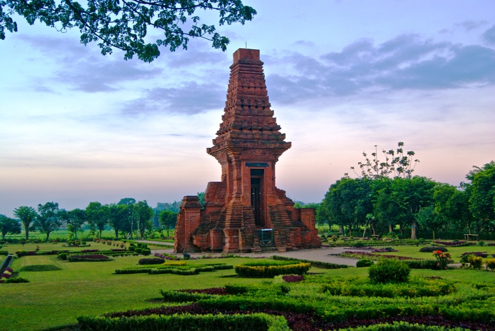 Foto Candi Bajang Ratu (Istimewa).