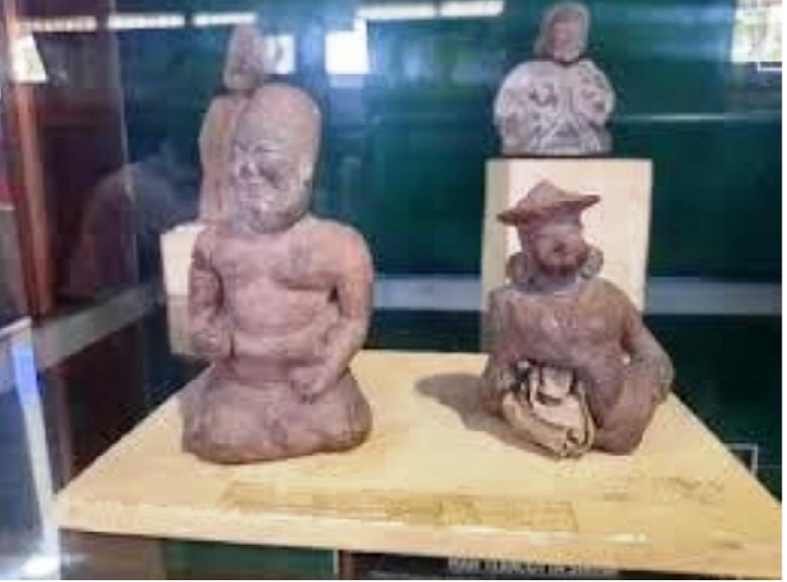 Foto arca terakota koleksi Museum Trowulan (istimewa)