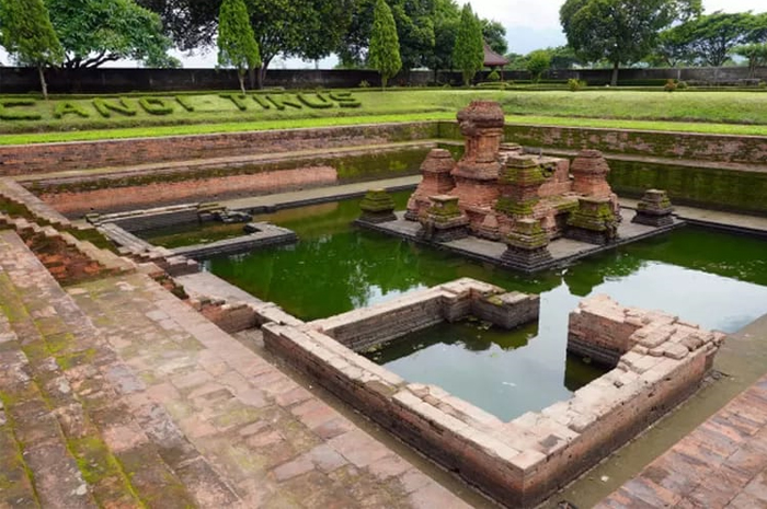 Menelusuri Jejak Peninggalan Majapahit, Pesona Candi Tikus yang Tersembunyi di Bawah Tanah