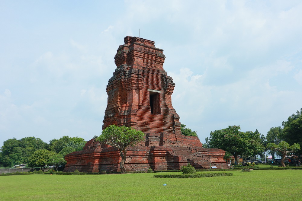 BERSEJARAH: Candi Brahu di Desa Bejijong, Kecamatan Trowulan, bakal segera diekskavasi untuk menelusuri sebaran cagar budaya di sekitarnya. (dok: JPRM)