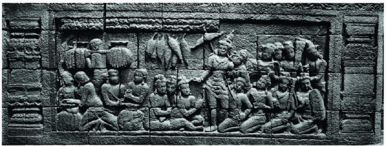 SUMBER SEJARAH: Relief Candi Borobudur menggambarkan aktivitas bertani, berburu, dan menangkap ikan, di masa lalu. (dok. JPRM)