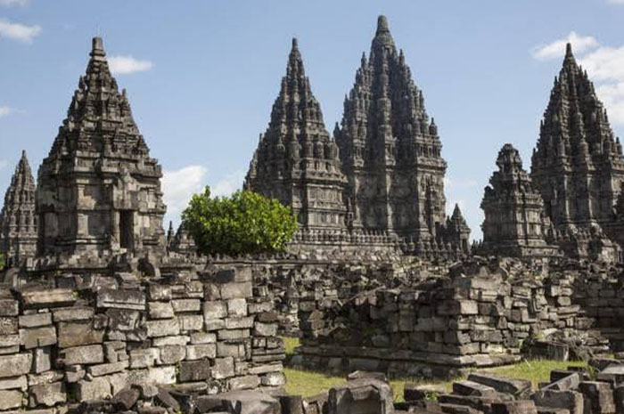 Kerajaan Majapahit adalah kerajaan terbesar yang berada di Nusantara. Wilayah kekuasaannya hampir mencakup seluruh nusantara hingga semenanjung malaka. Sumber foto: Google