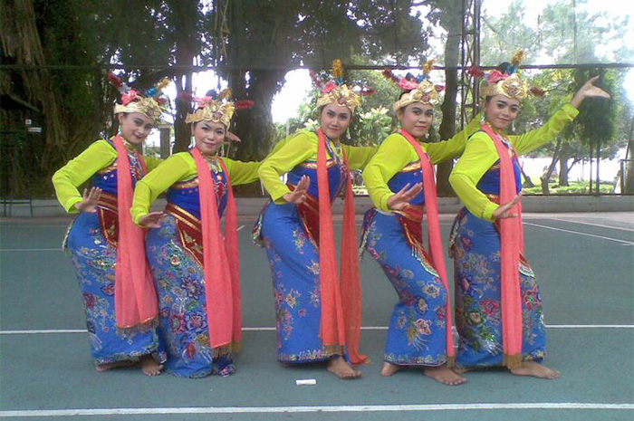 Tarian Mayang Rontek. Sumber foto : Pinterest