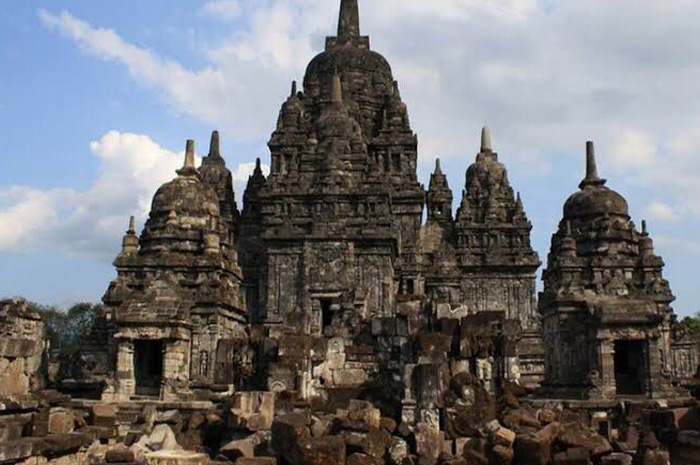 Kerajaan Majapahit (1293-1527 M) merupakan salah satu kerajaan terbesar yang pernah berdiri di Nusantara. sumber foto: pinterest
