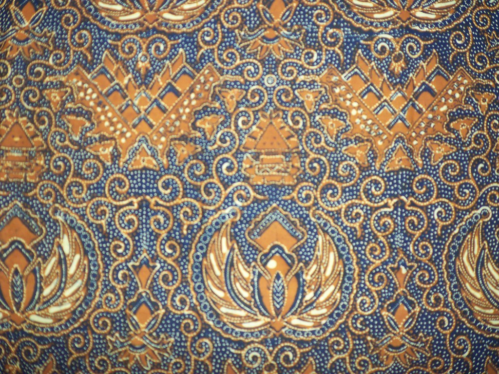 Motif sawat lar (sayap garuda)