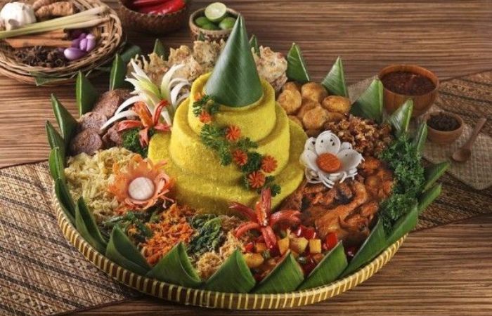 Ilustrasi Nasi Tumpeng, Salah Satu Peninggalan Kuliner Sejak Masa Majapahit