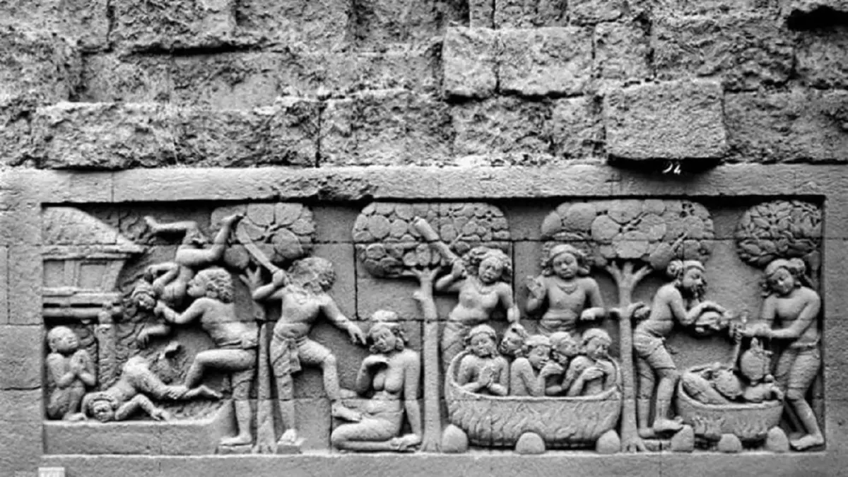 KUNO: Relief Karmawibhangga di Candi Borobudur, Magelang, menggambarkan aktivitas masyarakat Jawa kuno memasak kura-kura. (foto: Kemdikbud)