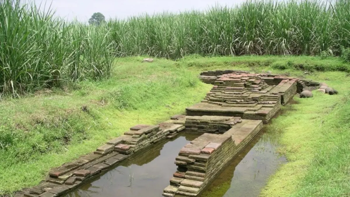 TATA KELOLA AIR: Penampakan Situs Saluran Air Nglinguk di Dusun Nglinguk, Desa Trowulan, Kecamatan Trowulan, Kabupaten Mojokerto, peninggalan Kerajaan Majapahit. (BPK Jatim)