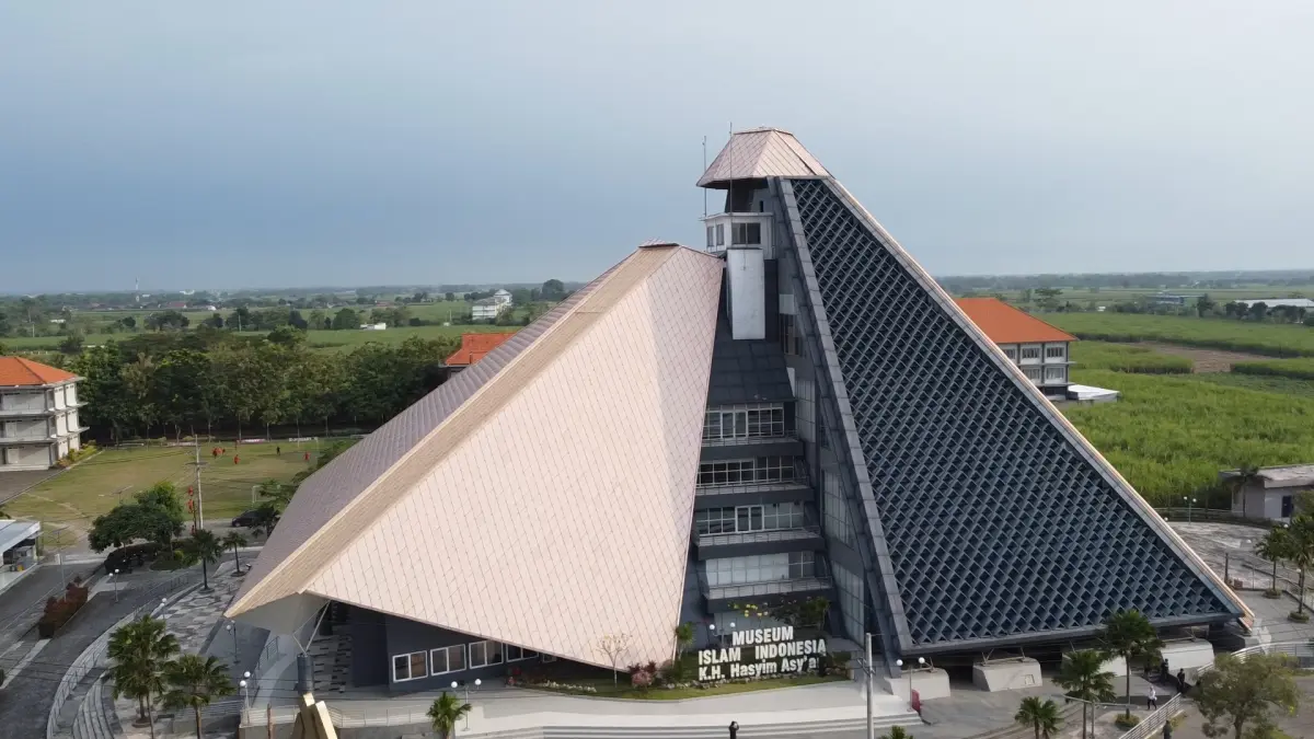 JEJAK PERADABAN: Museum Islam Indonesia KH Hasyim Asy