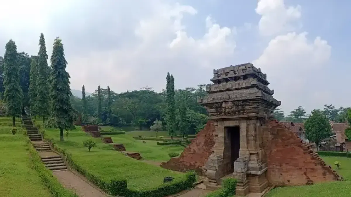DESTINASI SEJARAH: Candi Jedong di Desa Wotanmas Jedong, Kecamatan Ngoro merupakan situs bersejarah yang menyimpan jejak sejarah di Kabupaten Mojokerto. (Foto: Nisrina)