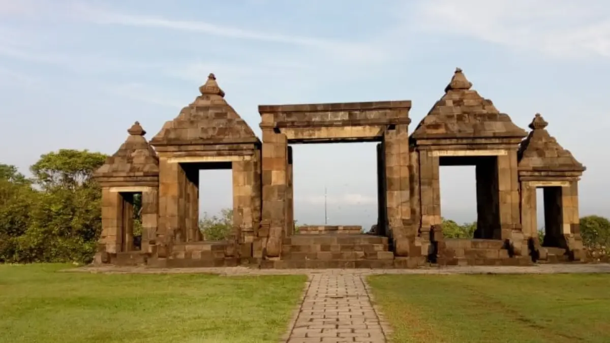 ISTANA KUNO: Keraton atau Situs Ratu Boko yang dibangun abad ke-8 Masehi di Kabupaten Sleman, DIY. (Foto: Museum dan Cagar Budaya Kemenbud RI)