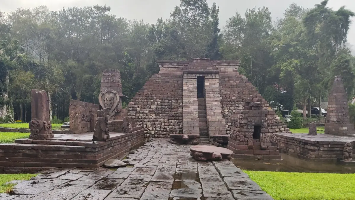 ARSITEKTUR KUNO: Situs Cagar Budaya Candi Sukuh di Desa Berjo, Kecamatan Ngargoyoso, Kabupaten Karanganyar, Jawa Tengah yang dibangun sekitar abad ke-15 Masehi.