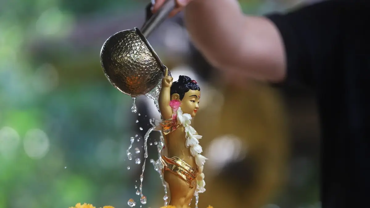RUPANG BUDDHA: Foto Ilustrasi Fase perjalanan Sidharta Gautama dari kecil menuju dewasa (FOTO : Sofan Kurniawan)