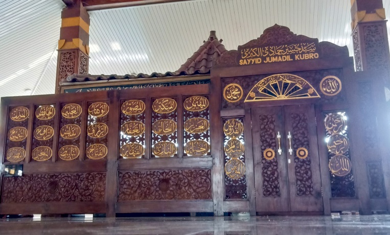 SAKRAL: Makam sesepuh Walisongo Syekh Jumadil Kubro: