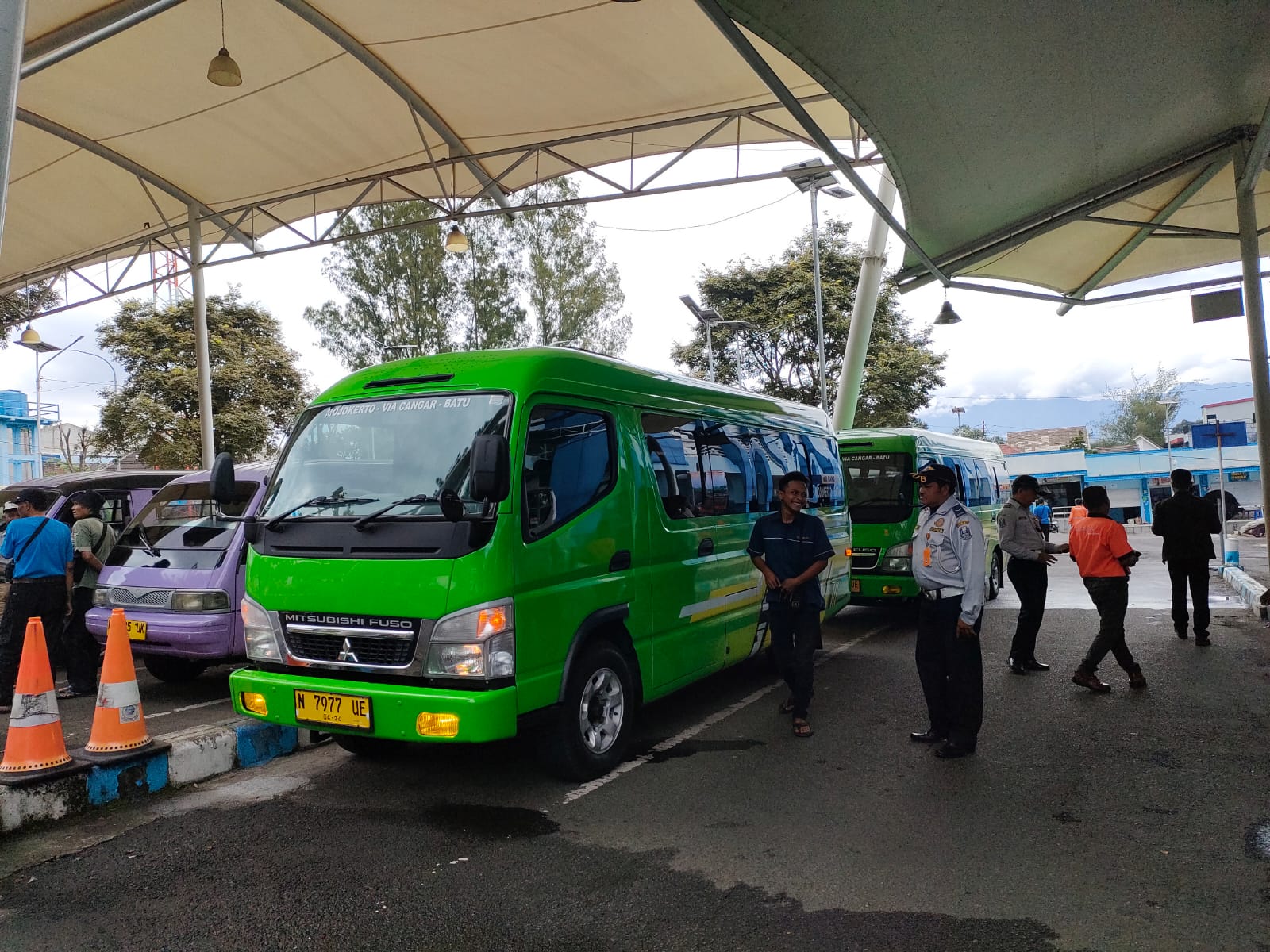 ARMADA BARU: Angkutan umum jurusan Kota Batu-Mojokerto resmi beroperasi mulai kemarin (24/1).