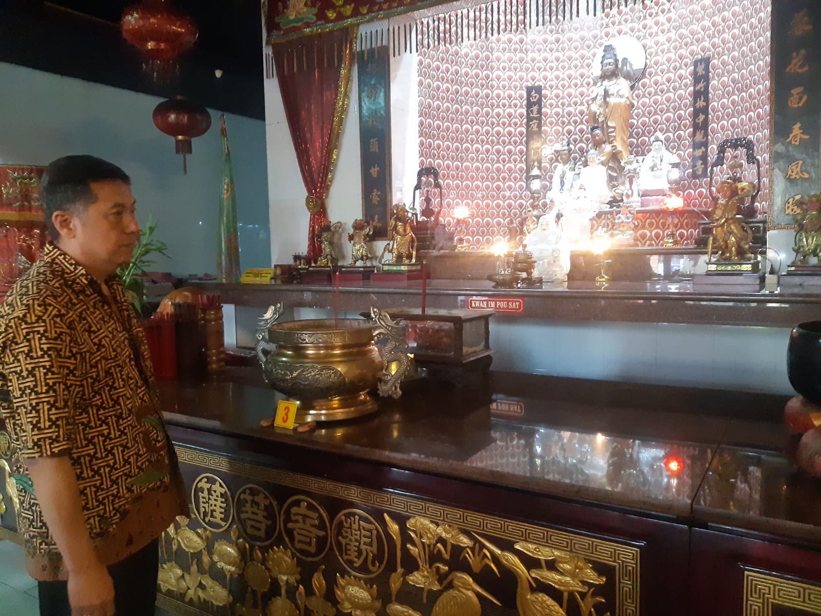 SAMBUT IMLEK: Kelenteng Dewi Kwan Im Kota Batu bersolek menyambut Hari Raya Imlek 10 Februari mendatang.