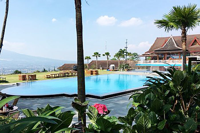 Teratai Swimming Pool Kusuma Agrowisata Hotel