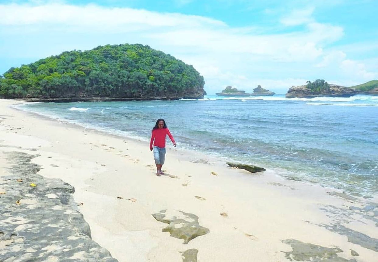 Pantai Dali Putih_Instagram @pantaidaliputih