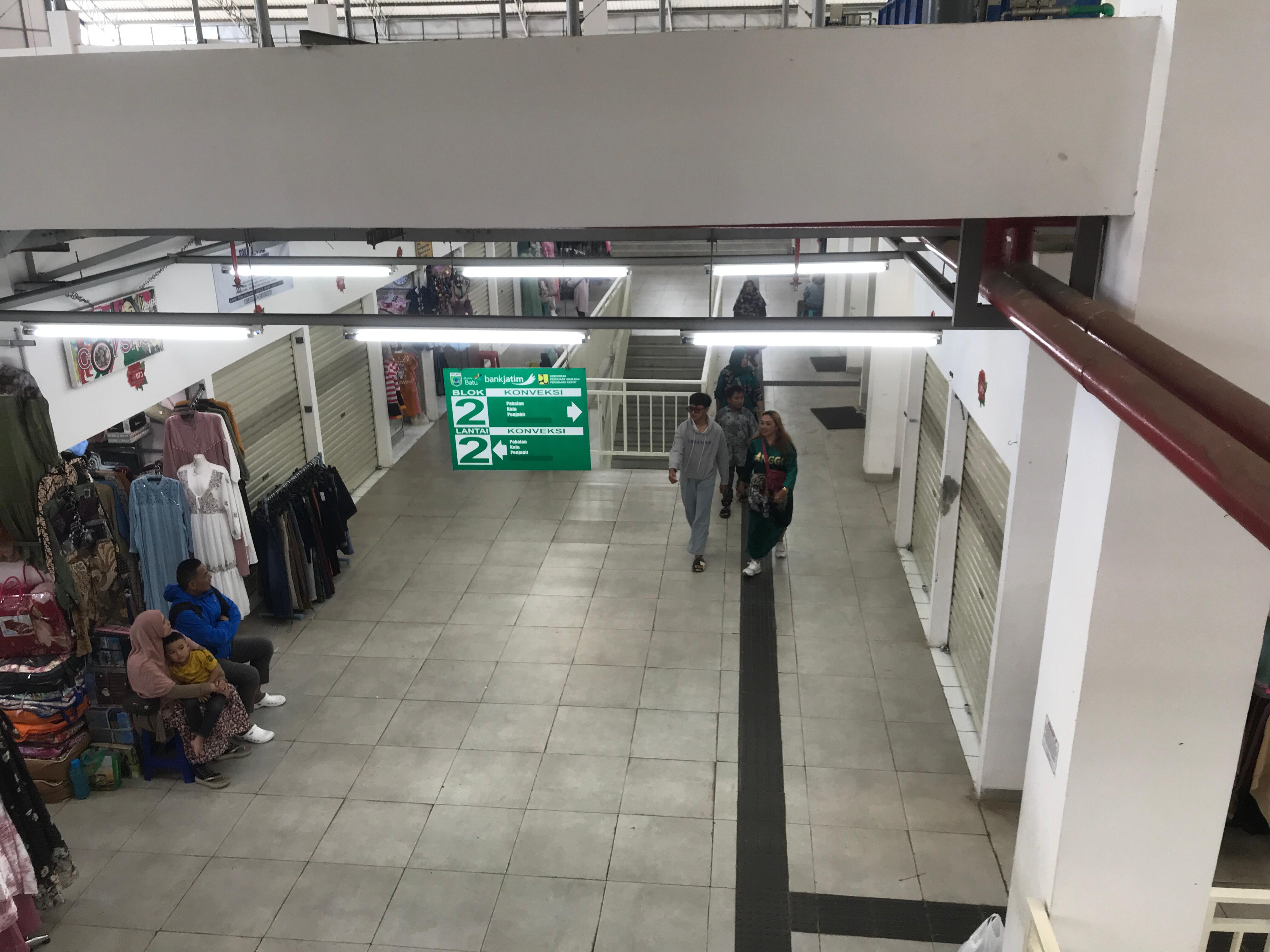 BERSIH: Kondisi Pasar Induk Kota Batu sangat bersih.