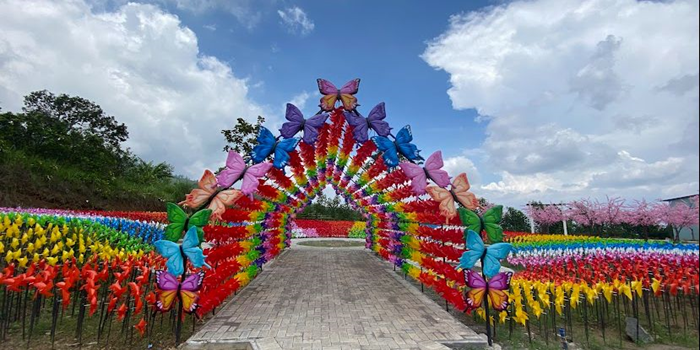 Taman Tiktok di Everland Malang.