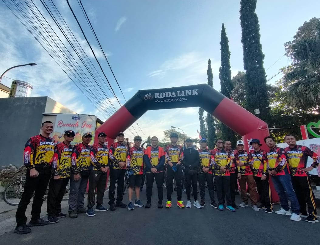 KOMPAK: Para stakeholder bersinergi untuk menyelenggarakan evenet Gowes Wisata dalam rangka memperingati HUT Bhayangkara ke-78, Minggu (14/7)