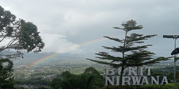 Pemandangan Bukit Nirwana