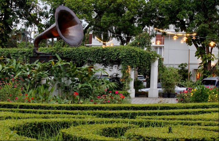 Tampak depan The Shalimar Boutique Hotel.