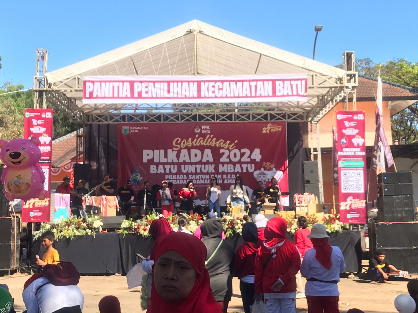 SOSIALISASI: CFD Kota Batu dimanfaatkan untuk ajang sosialisasi Pilkada.