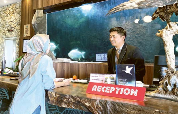 SAPA TAMU: Tamu Pohon Inn Hotel by Jawa Timur Park 2 melakukan check out pasca menginap beberapa waktu lalu.