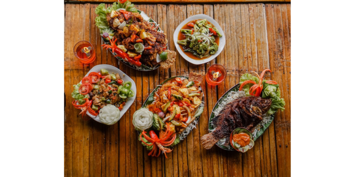 Penampakan menu yang ada di Waroeng Lesehan Pring Pethuk. (Google: Warung Pring Pethuk)