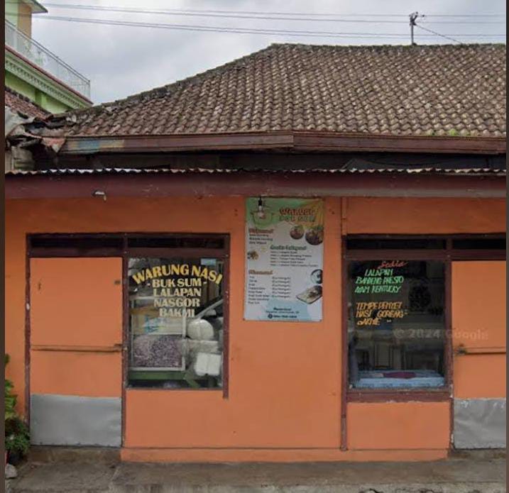 Warung Nasi Buk Sum dari depan. (Ricky A.G)