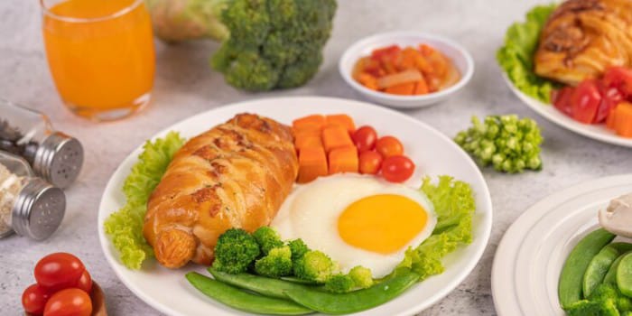 ilustrasi makanan (pch.freepik)