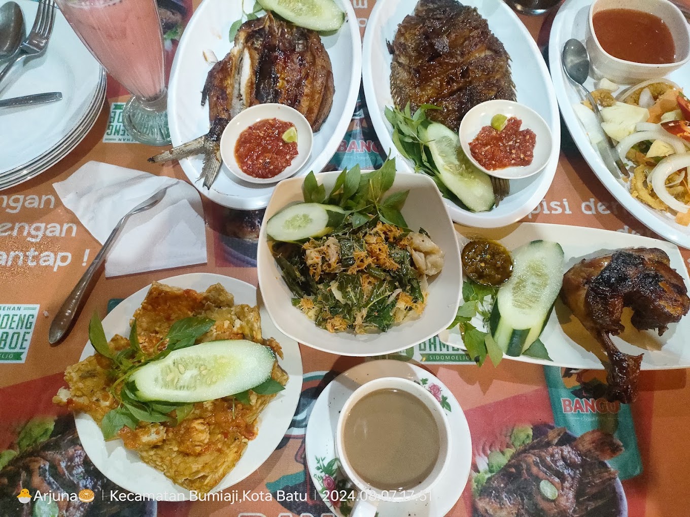 Pilihan ikan juga banyak disini (Luluk Liann).