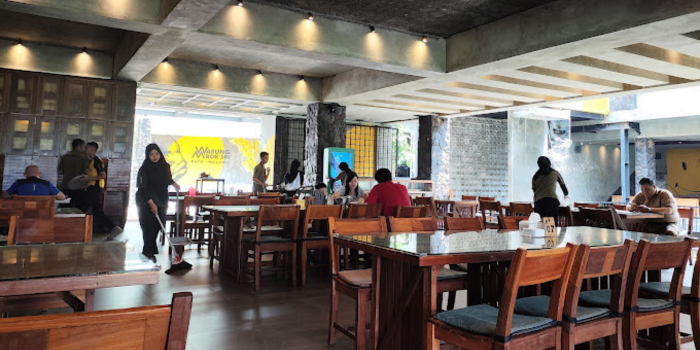 Warung Mbok Sri (Efata Juanita).