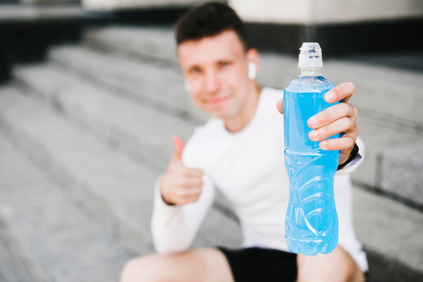 Ilustrasi foto minuman elektrollit. (freepik.com)