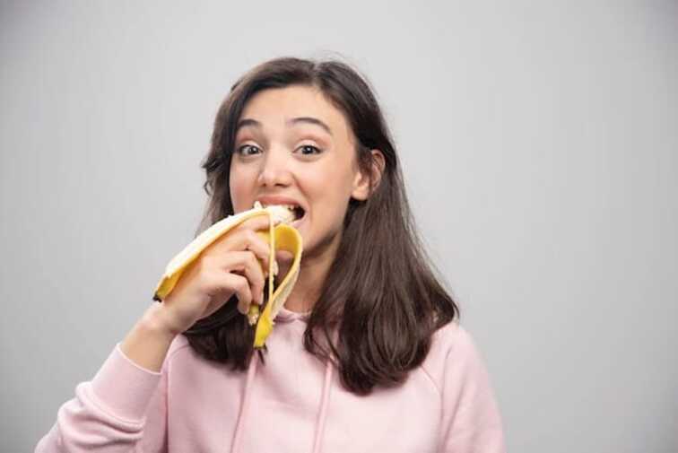 Ilustrasi Makan (Freepik.com)